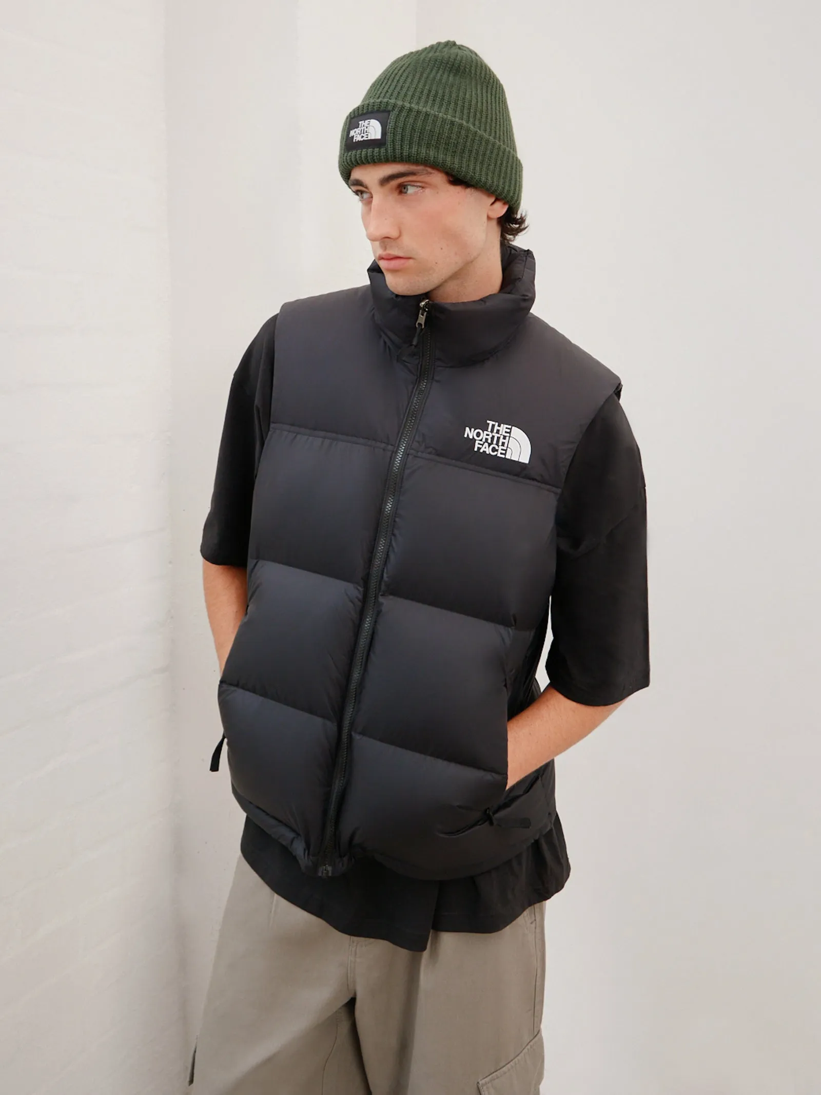 96 Retro Nuptse Vest in Black