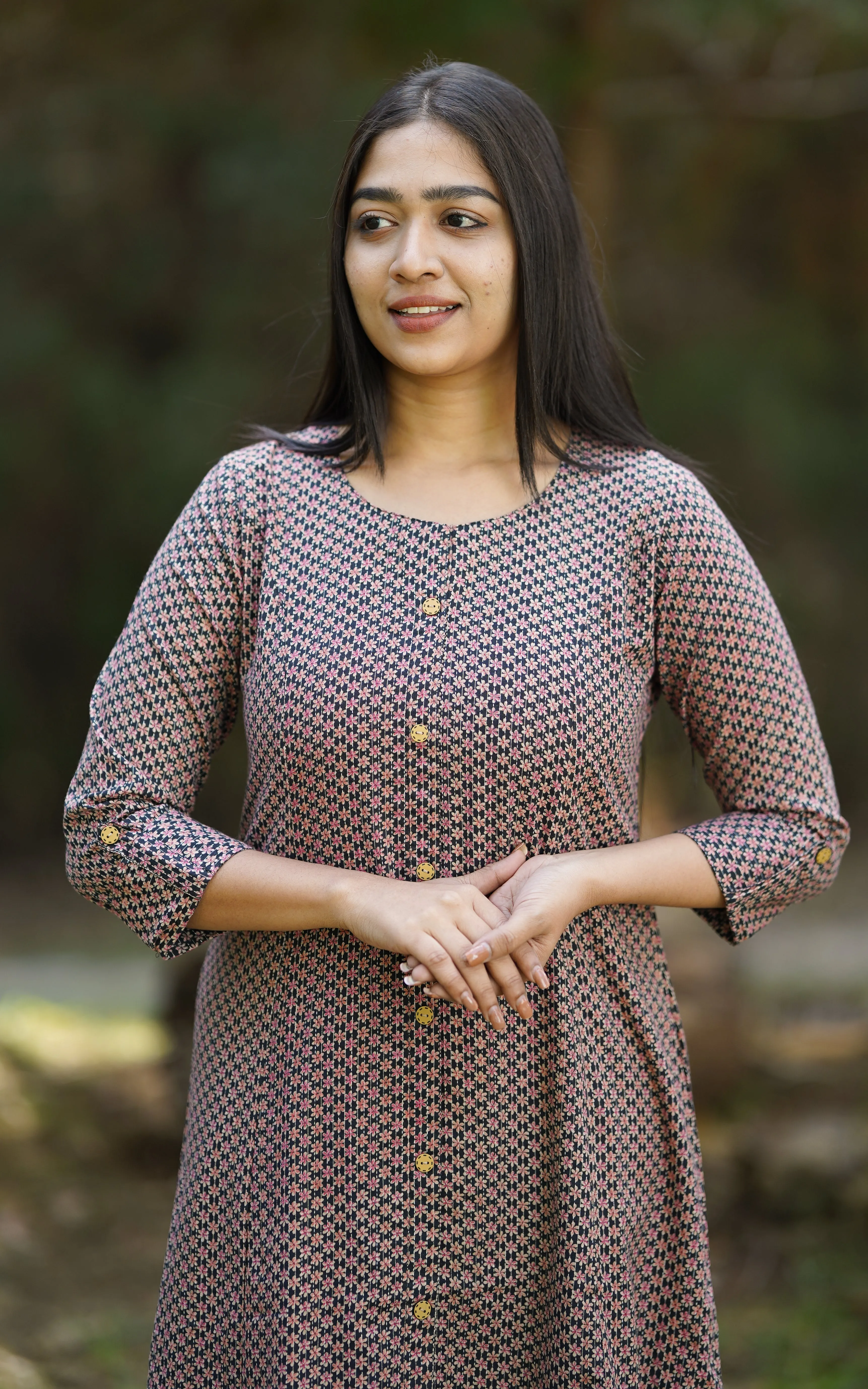 Anvika Black