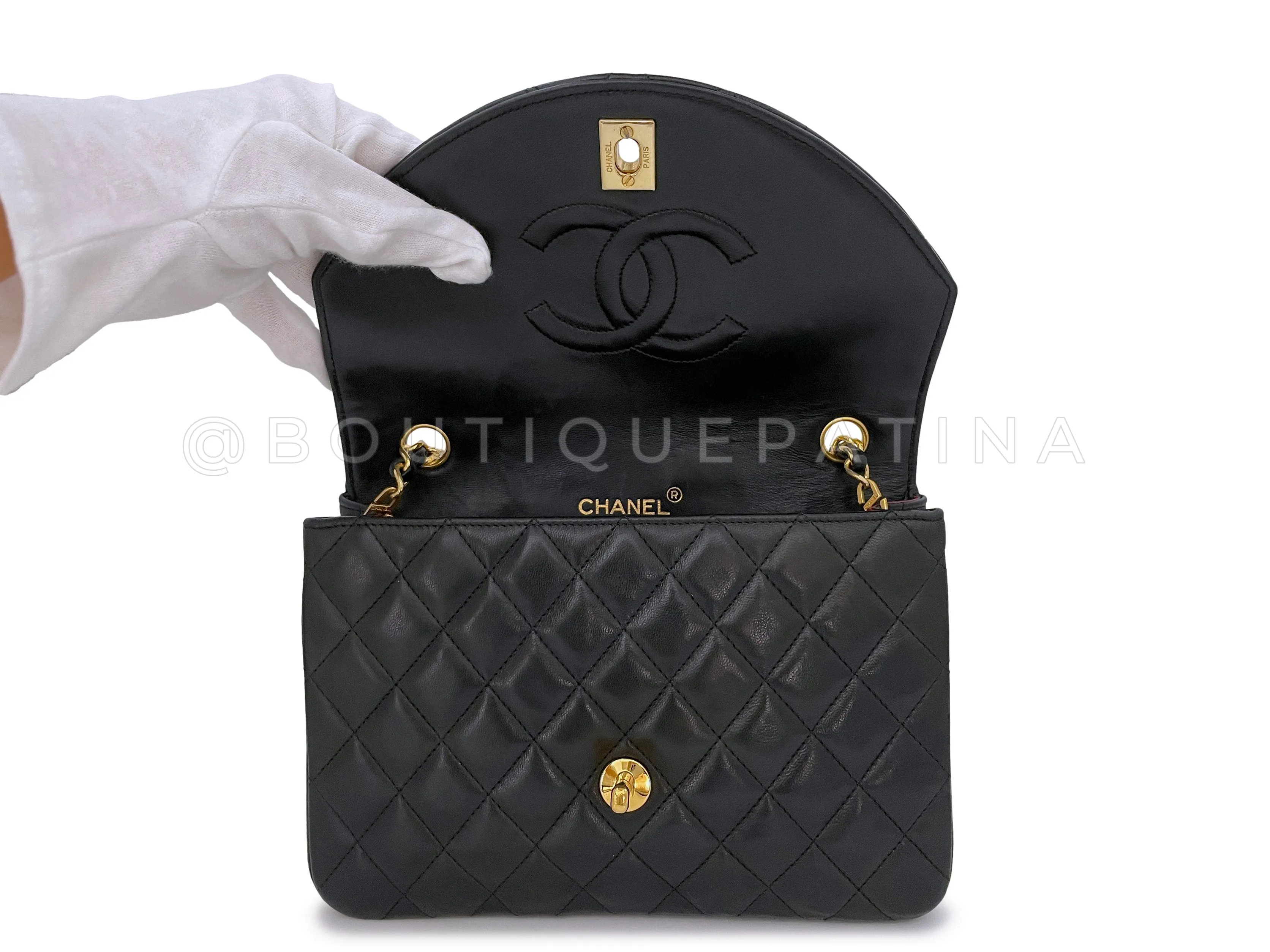 Chanel 1989 Vintage Black Curved Flap Bag 24k GHW Lambskin