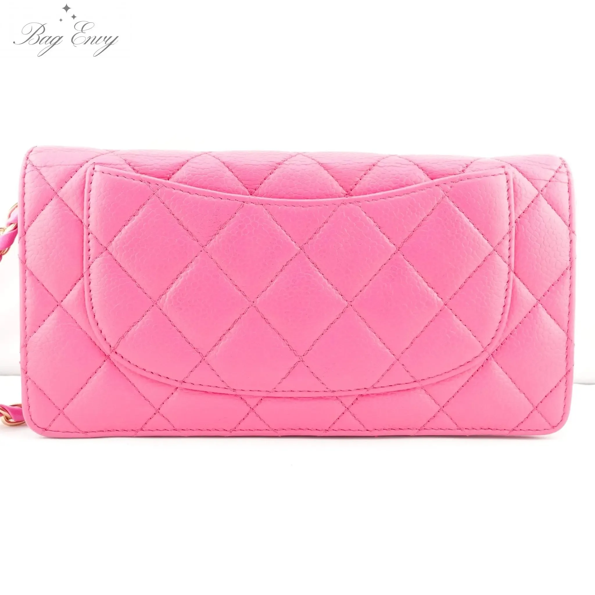 CHANEL Caviar Bifold Wallet with Chain