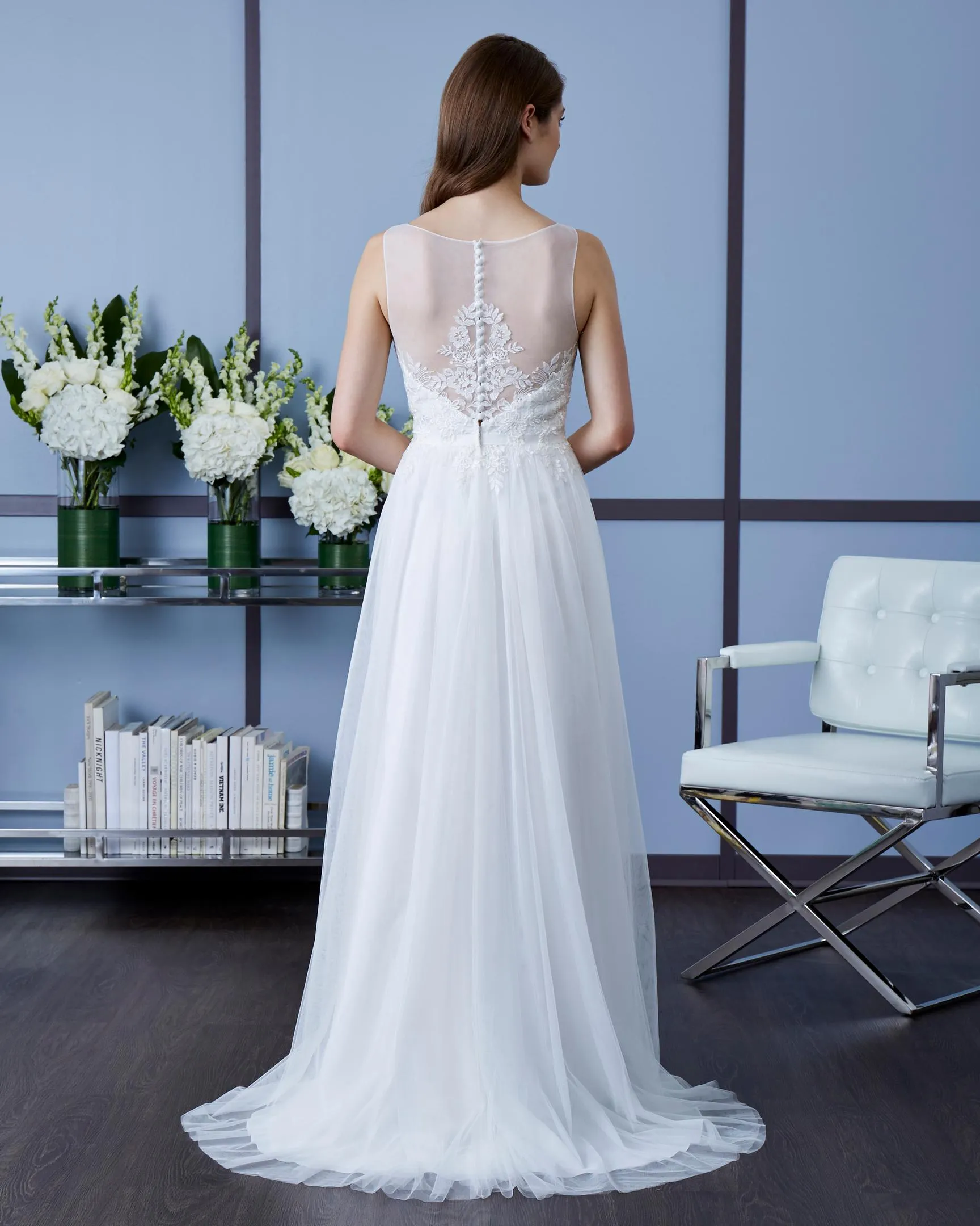 Dress 618:  Romantic Bridals "7615" waist 49