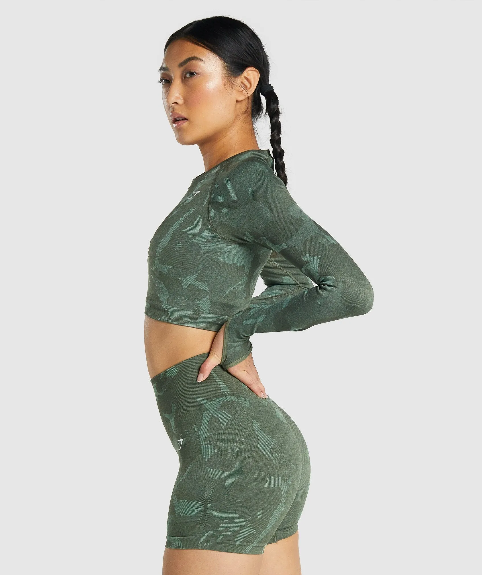 Gymshark Adapt Camo Seamless Long Sleeve Crop Top - Savanna | Green