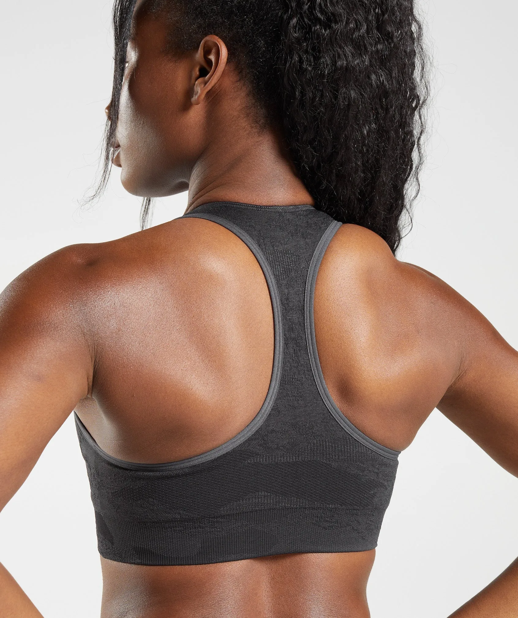 Gymshark Adapt Camo Seamless Sports Bra - Black/Onyx Grey