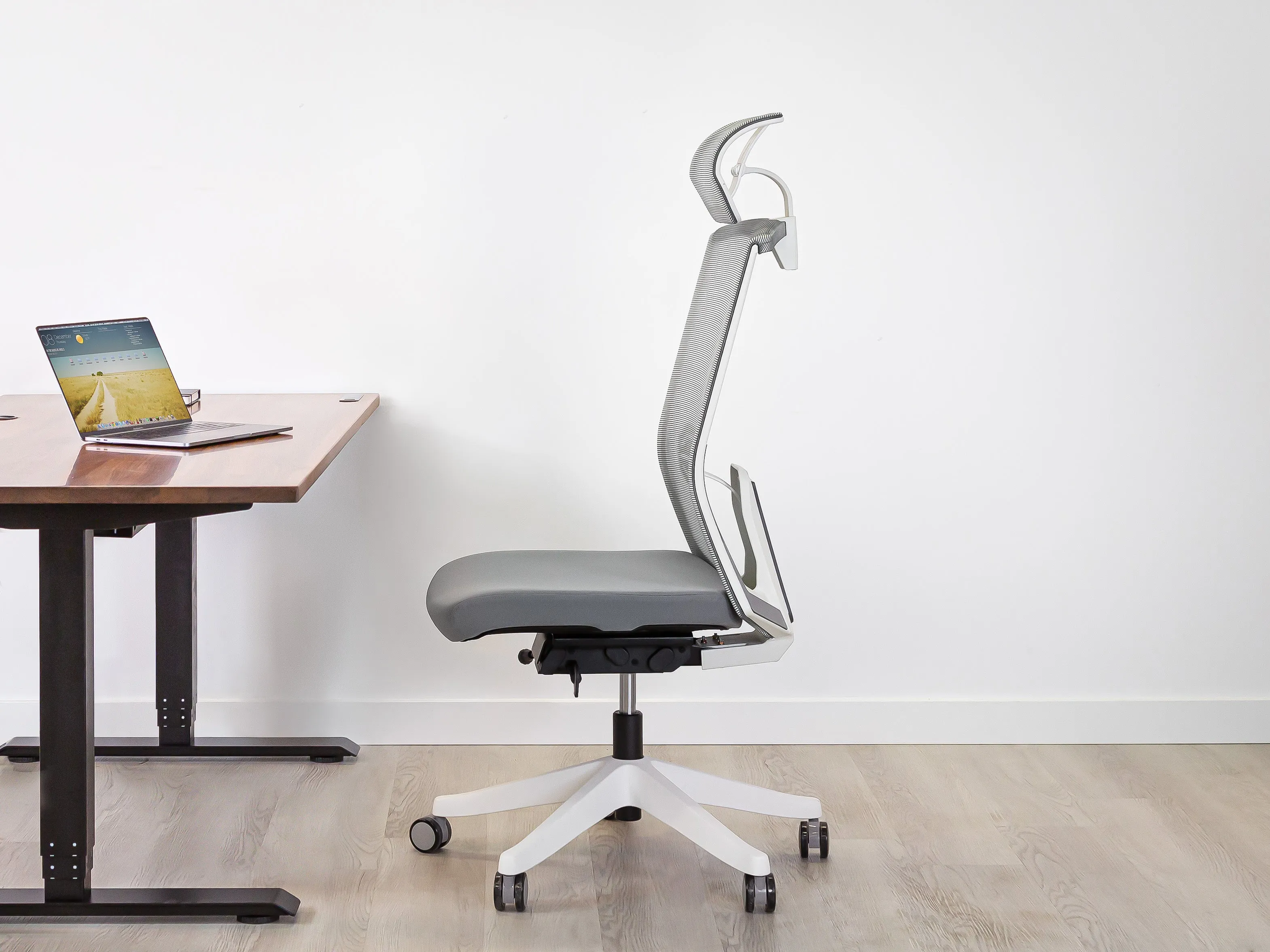 KarmaChair - Ergonomic Armless Chair