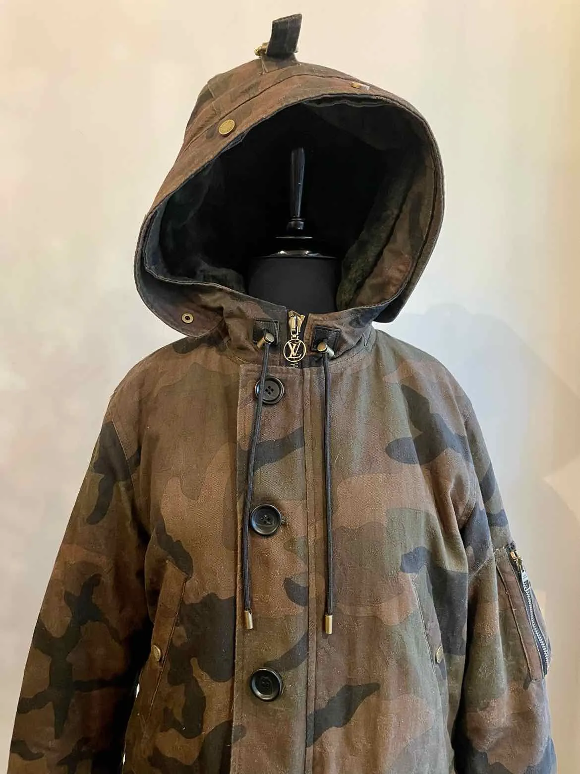 LOUIS VUITTON Size S Army Green Jacket