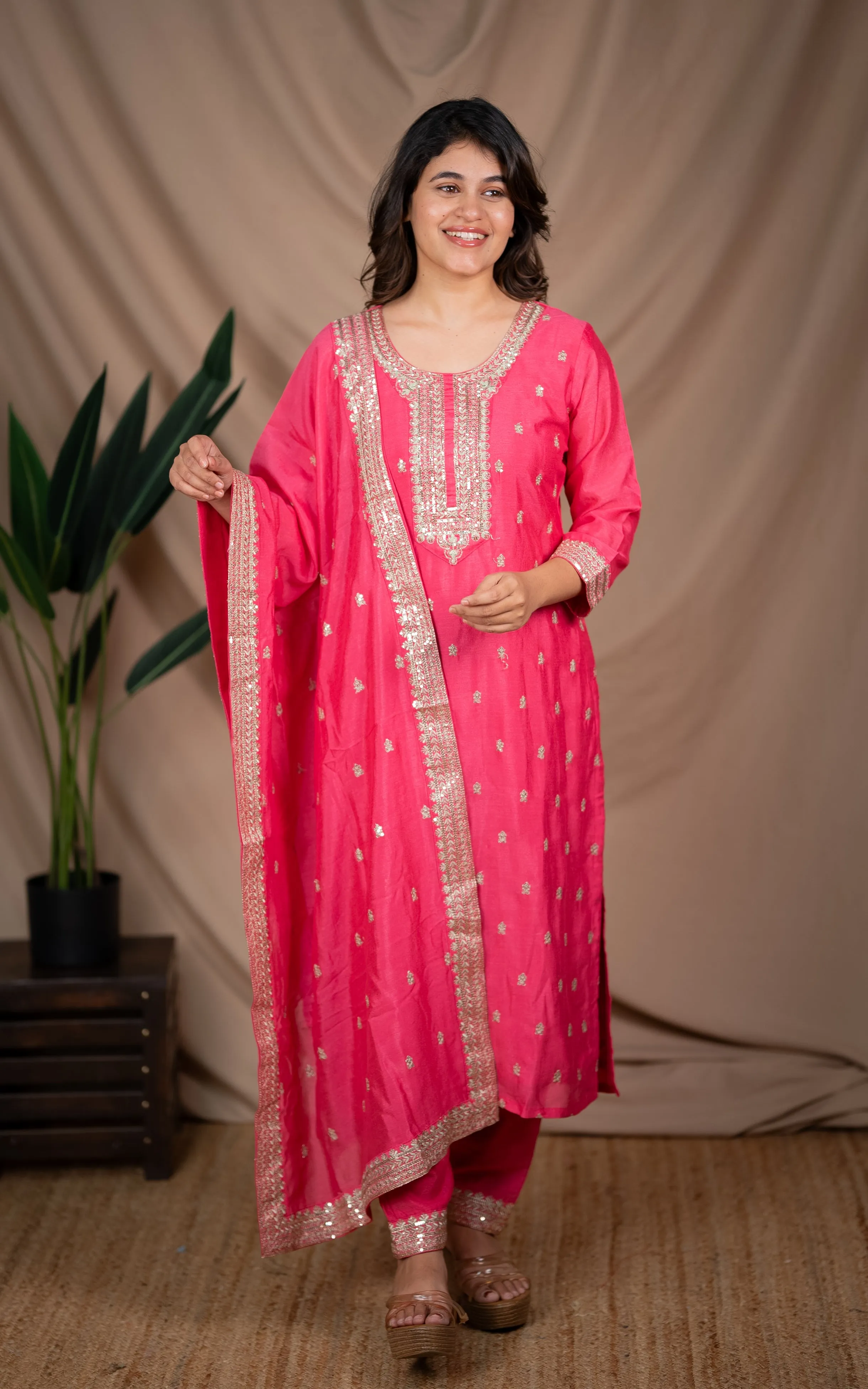 Manjula Pink (Kurti Pant Dupatta)
