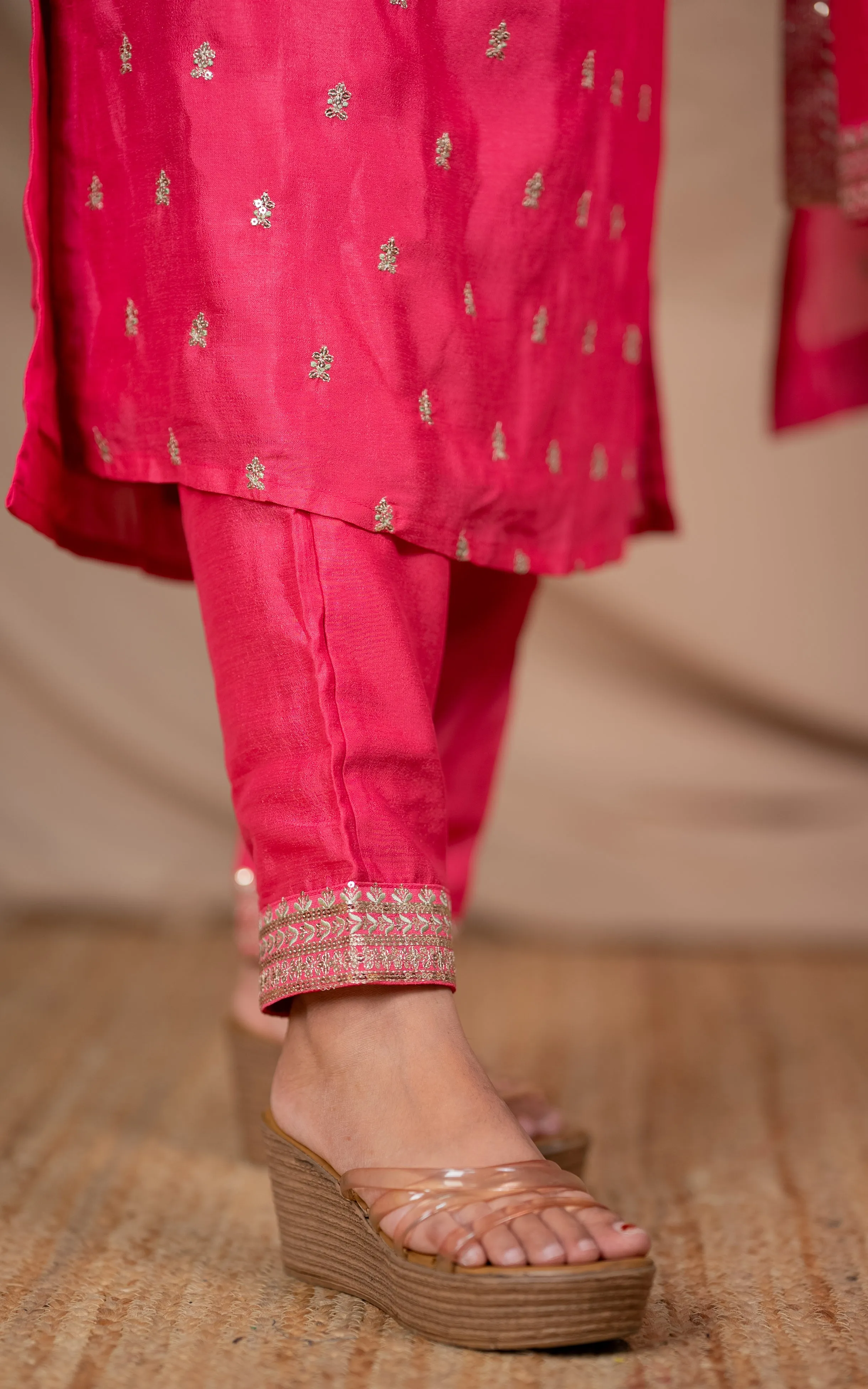 Manjula Pink (Kurti Pant Dupatta)